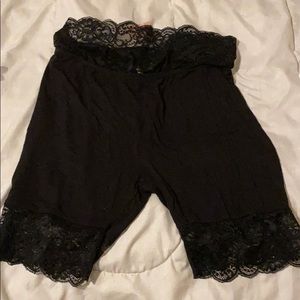 Lace trim biker shorts
